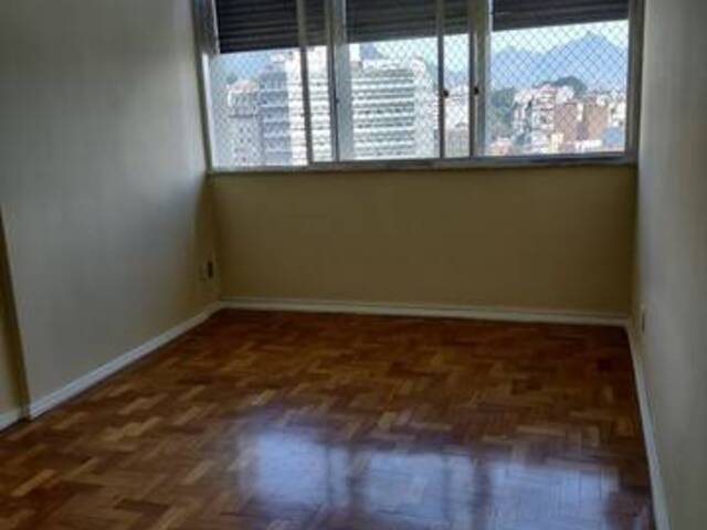 #150WE - Apartamento para Locação em Rio de Janeiro - RJ