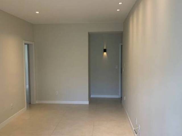 #298AA - Apartamento para Locação em Rio de Janeiro - RJ