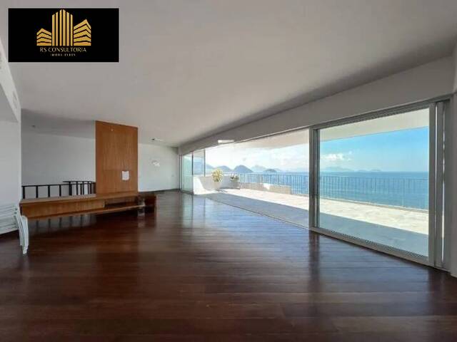 #657 - Cobertura para Venda em Rio de Janeiro - RJ - 2