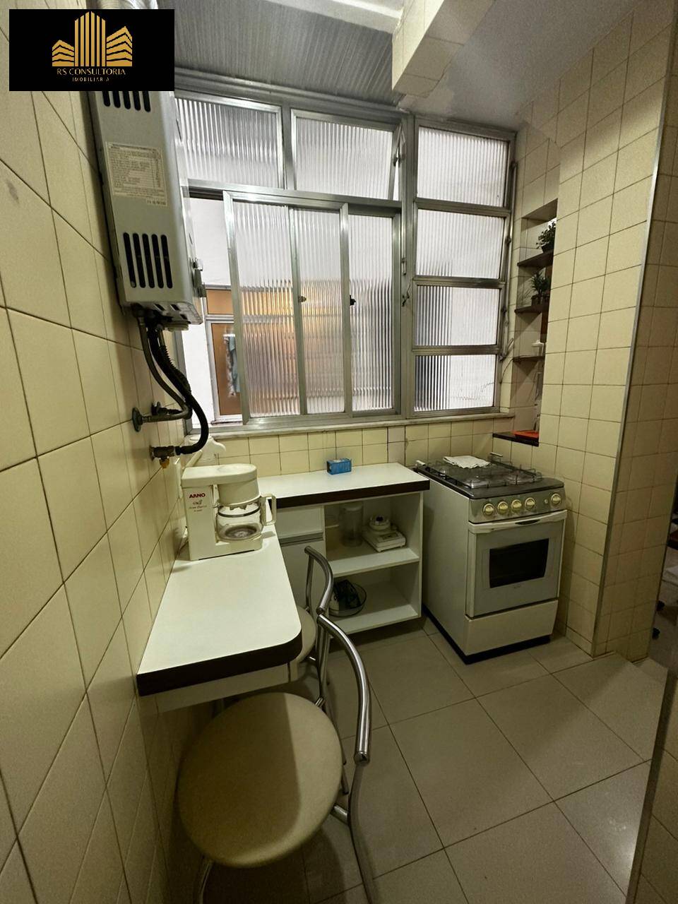 Apartamento para alugar com 1 quarto, 55m² - Foto 7