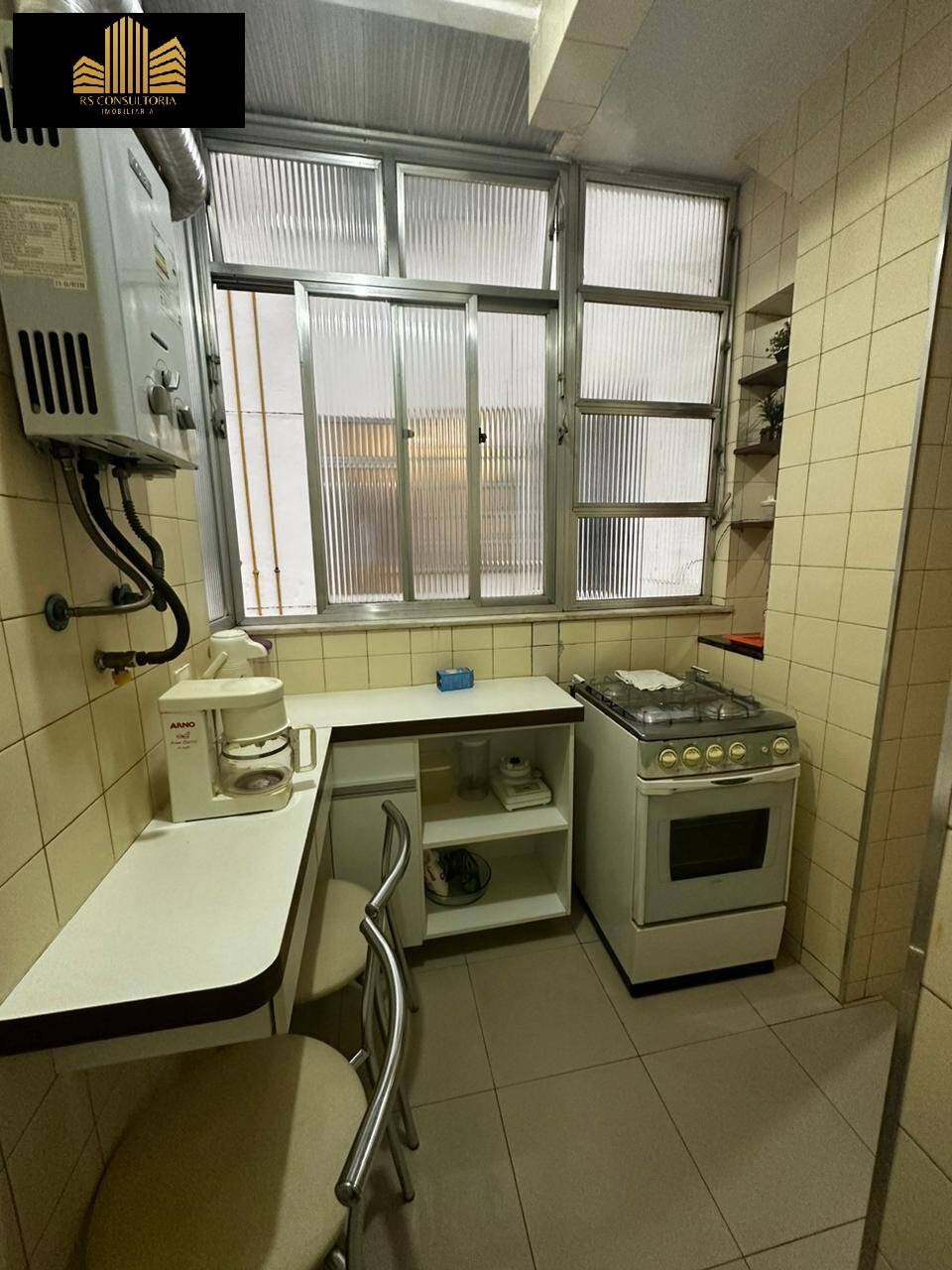 Apartamento para alugar com 1 quarto, 55m² - Foto 6