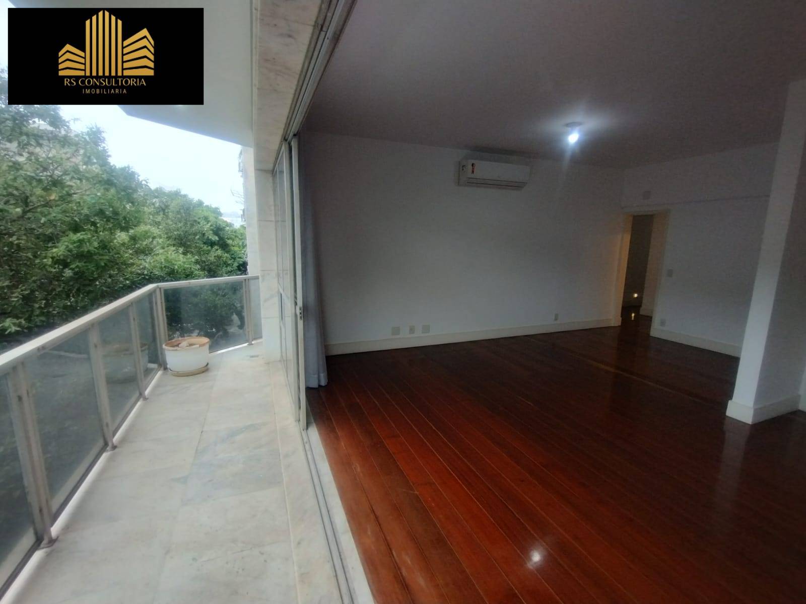 Apartamento, 3 quartos, 150 m² - Foto 2